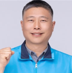 초대위원장 김영선